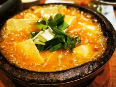 -云海肴·汽锅鸡·云南菜(天山百盛优客店)