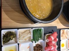 酸汤肥牛米线-过桥缘·过桥米线(大华虎城嘉年华店)