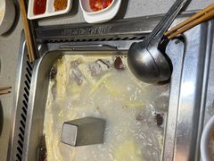 -海底捞火锅(新松江路店)