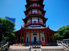 -绳金塔