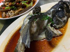 -四川小胡子海鲜(丁村万人海鲜广场店)