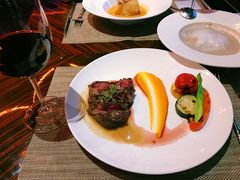 碳烤澳洲西冷牛排-YUE·6·西式融合餐厅(外滩六号店)