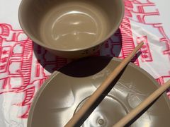 -肥肥虾庄·金牌油焖大虾(汉街SKP店)