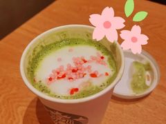 樱花草莓茶拿铁-星巴克(北京南站第二店)