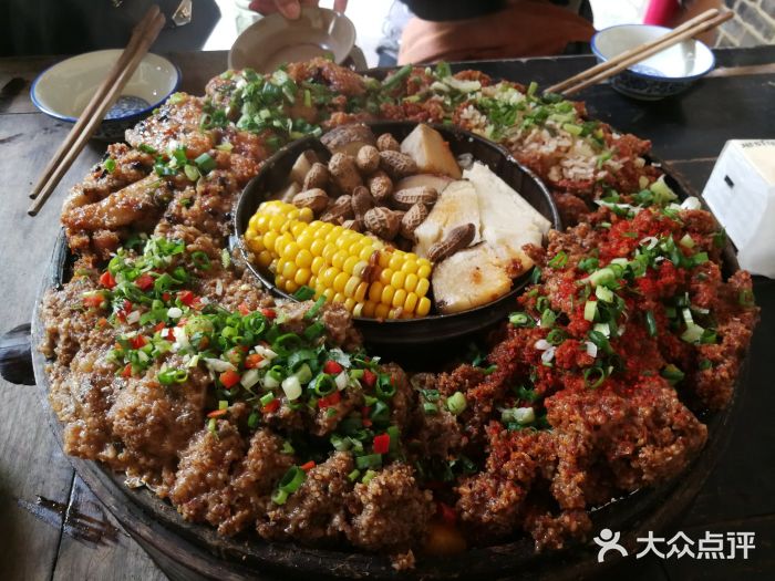 叠翠园特色中餐粉蒸排骨图片