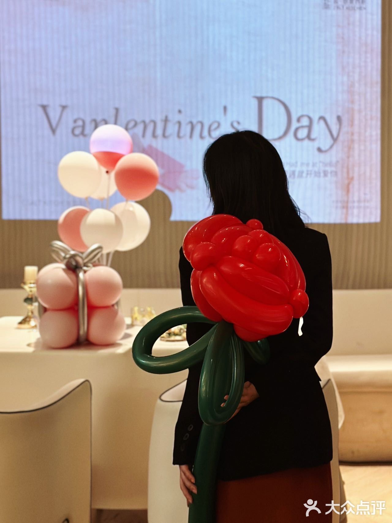 广州探店｜情人节一定要带Ta去这家，真心浪漫到极致💕