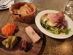 -羽深肉铺 Steak & Wine