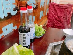 -绿色墨脱石锅城