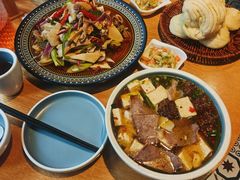 -金莹丸子汤清真(朝外SOHO店)