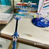 5斤重的水晶鞋[呲牙]难怪会掉