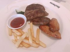 -斗牛士牛排餐厅(嘉里汇店)