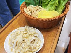 蔬菜拼盘-香满锅老北京羊蝎子火锅·家常菜(新街口店)