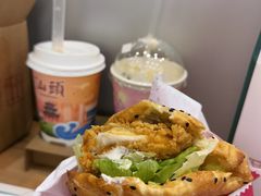 香辣鸡腿中国汉堡-塔斯汀中国汉堡(长平路店)