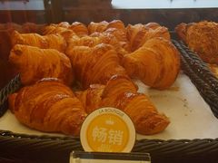 经典羊角-Salon de The de Joel Robuchon(外滩18号店)
