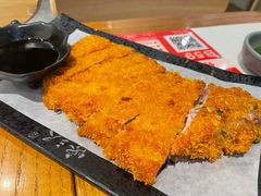 馋嘴炸猪排-馋三尺蟹粉小笼(人民广场店)