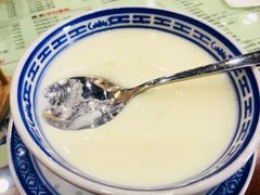 -赵记传承特色牛奶甜品(泉城广场店)
