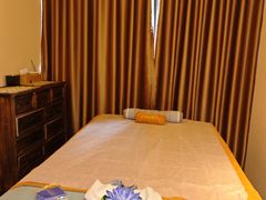 -金色莲花泰式按摩SPA(石牌店)
