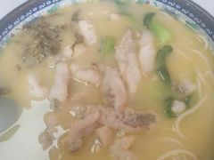 -明呈黄鱼面馆(斜土路店)