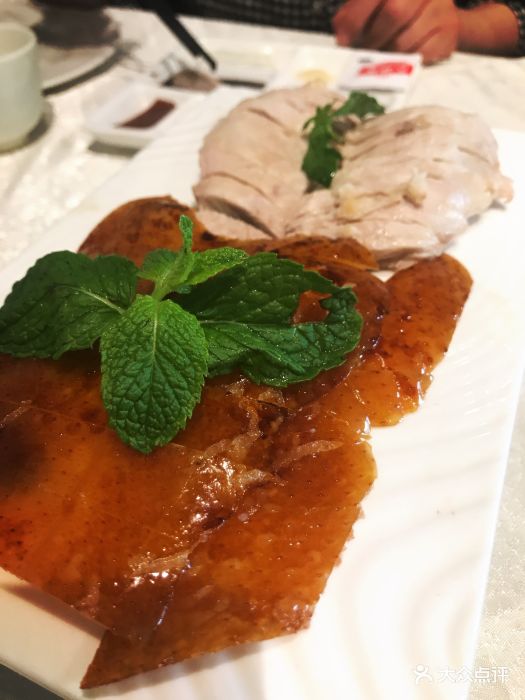 蔬香酥精品烤鸭