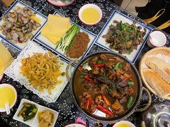 -八两八金·莱芜特色炒鸡(市南漳浦路店)
