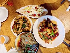 -隔壁老王·家常云南菜(花巷店)