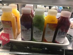 -星巴克(上海虹桥南丰城办公楼店)