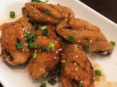 -Chom Cafe and Restaurant