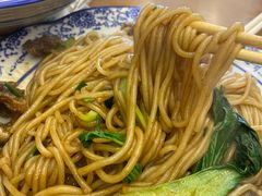 削骨肉炒粉-邱芳粉店(迎宾大道旗舰店)