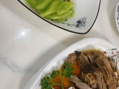-七的湖·晚芳亭·阳澄湖农家菜·大闸蟹(莲花岛店)