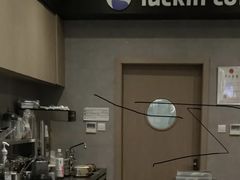 -瑞幸咖啡(新生活广场紫金山路店)
