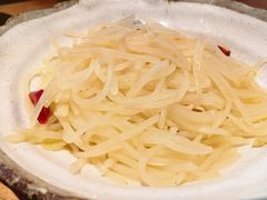 酸辣土豆丝-麽麽家•爆炒牛肉饭(景瑞时光里店)