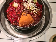 -扎起市井老火锅(乐山总店)