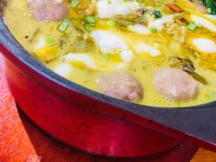 -周鱼小馆石锅酸菜鱼(活力汇店)