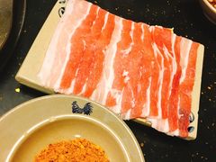 五花肉-茅草房·河畔园林火锅
