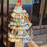 赛门也有自己的圣诞树🎄！