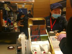 -茶颜悦色(嘉顿一楼吉时赏味游园会店)