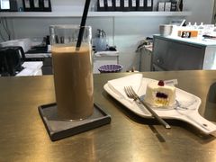 -UNI UNI(环亚凯瑟琳店)