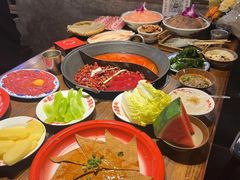 -萍姐火锅·公路夜市(武汉首店)