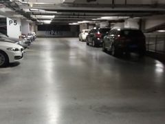 -大宁国际商业广场-地下停车库