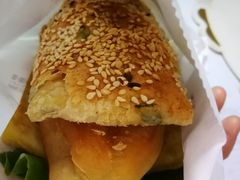 厚烧饼夹油条-早安山丘·豆浆油条(小木桥路店)