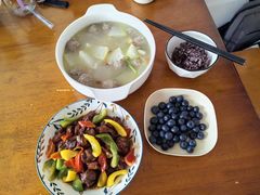 -乐禧母婴全自营月嫂(宝山店)