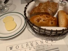 -Wolfgang’s Steakhouse 沃夫冈牛排馆(上海白玉兰广场店)