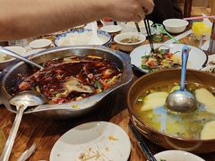 -乡土特色.冷锅鱼.牦牛肉汤锅