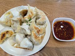 -三好食堂(煎饺·馄饨·肉饼米线·盛世广场店)