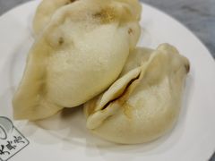 牛肉大葱包子-天兴居(鲜鱼口街店)