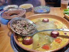 -洱火云南酸菜牛肉火锅(石景山当代商城店)