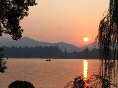 -苏堤停车场