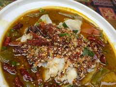 -云海肴·汽锅鸡·云南菜(天山百盛优客店)