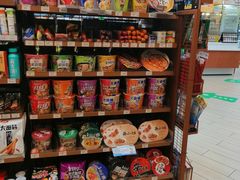 -全家便利店(漕溪北路七店)