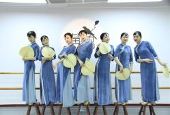 -尚美霓裳晚礼服·合唱服·舞蹈演出服租赁定制